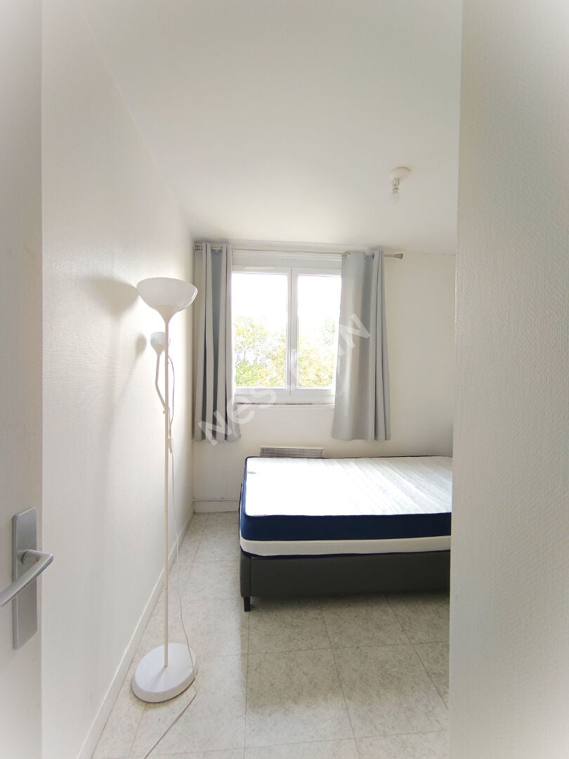 Flat Rue Sadi Carnot in Bagnolet