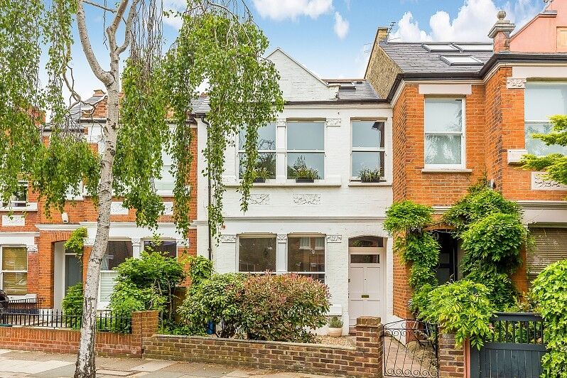 Flat Selwyn Avenue in Greater London