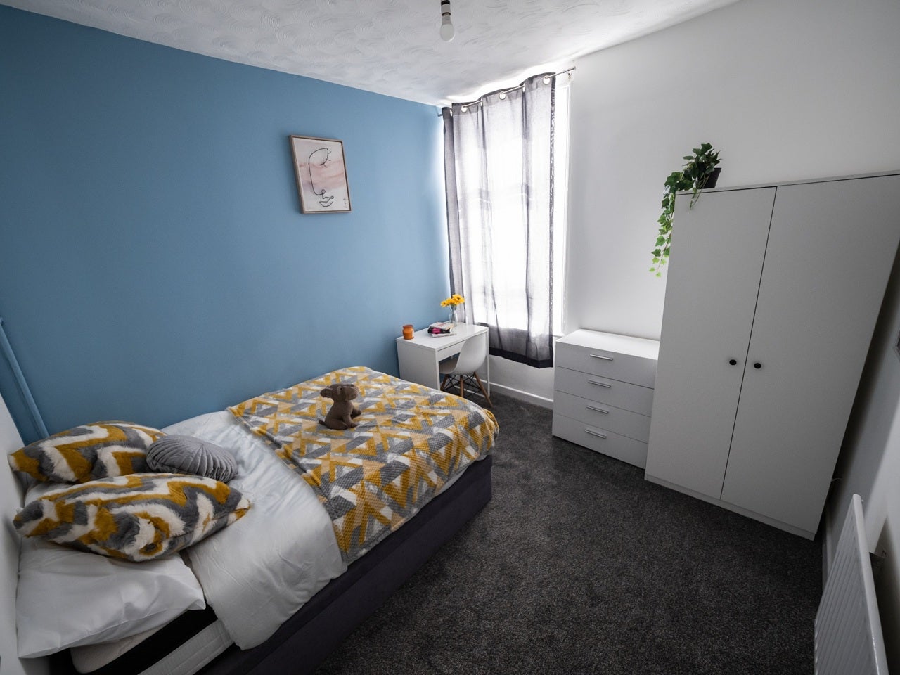 Room Saint Augustine Road in Portsmouth