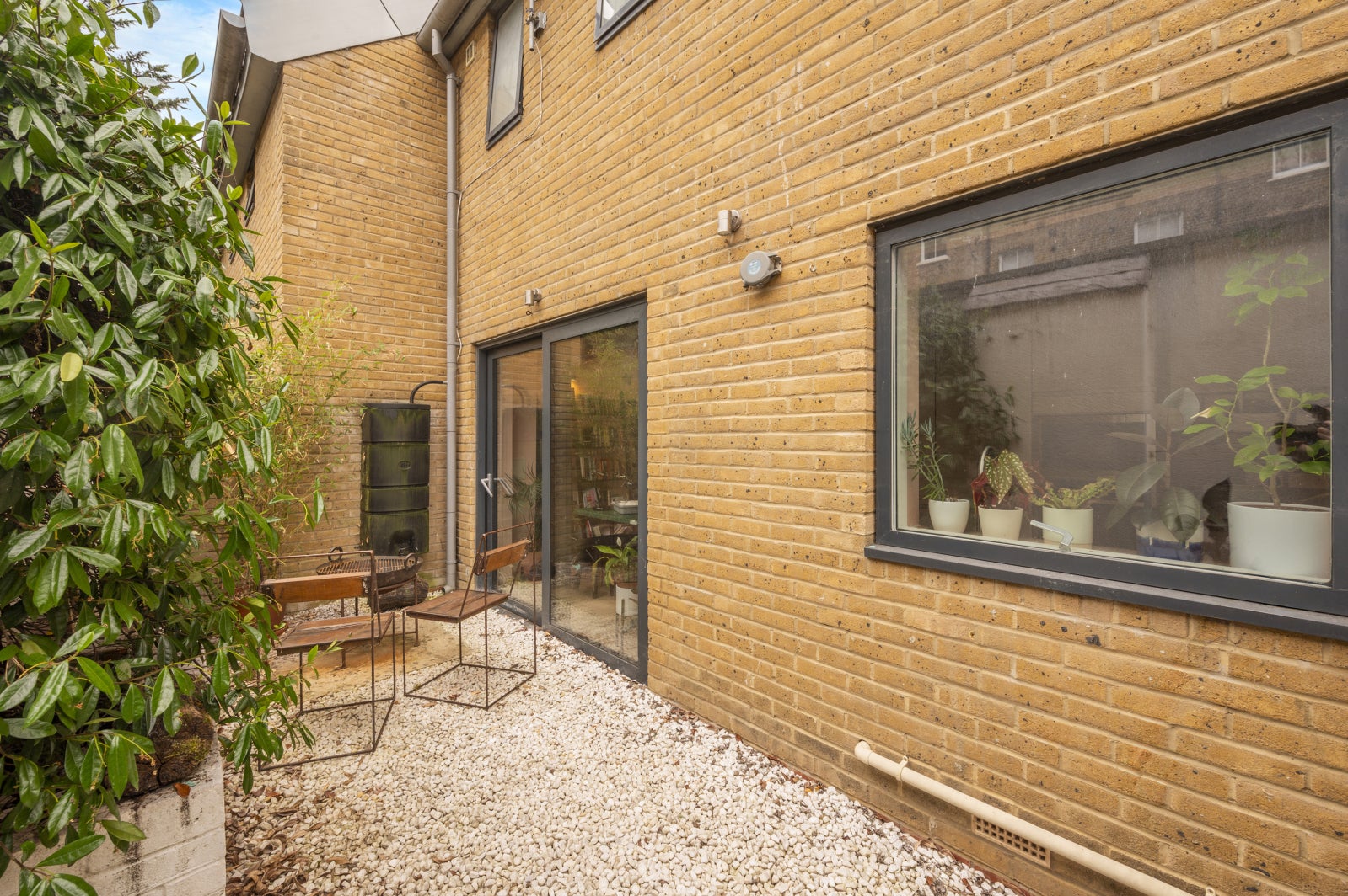 House Crayford Road in Greater London