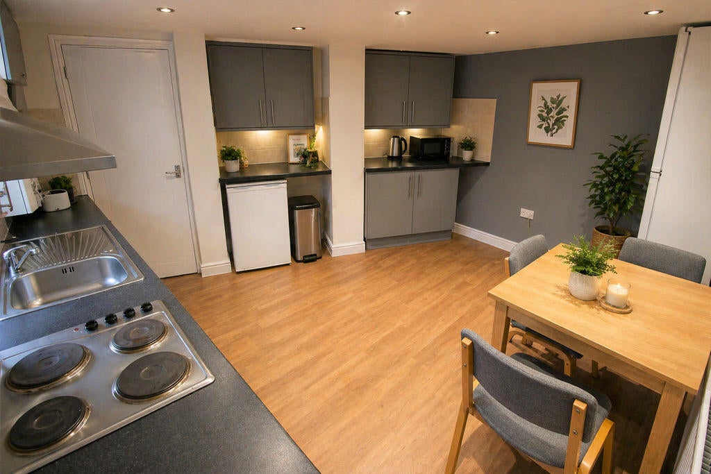 Room Genesta Road in Greater London