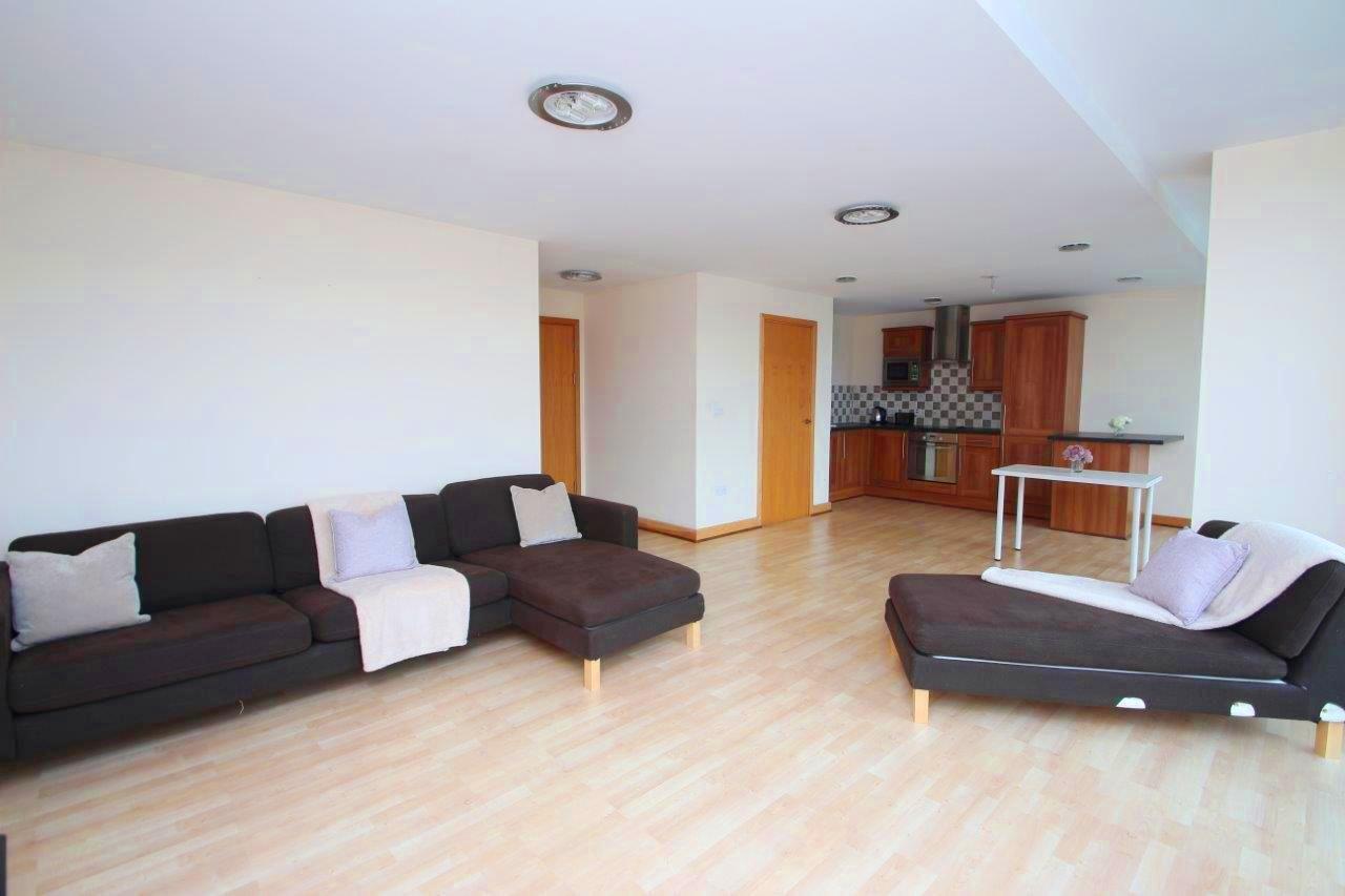 Flat Skinnerburn Road in Newcastle upon Tyne