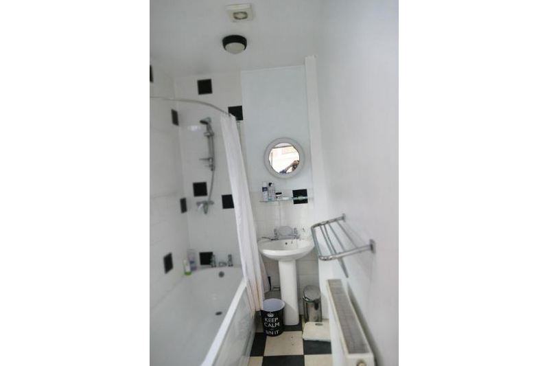 Room Wembdon Road in Bridgwater