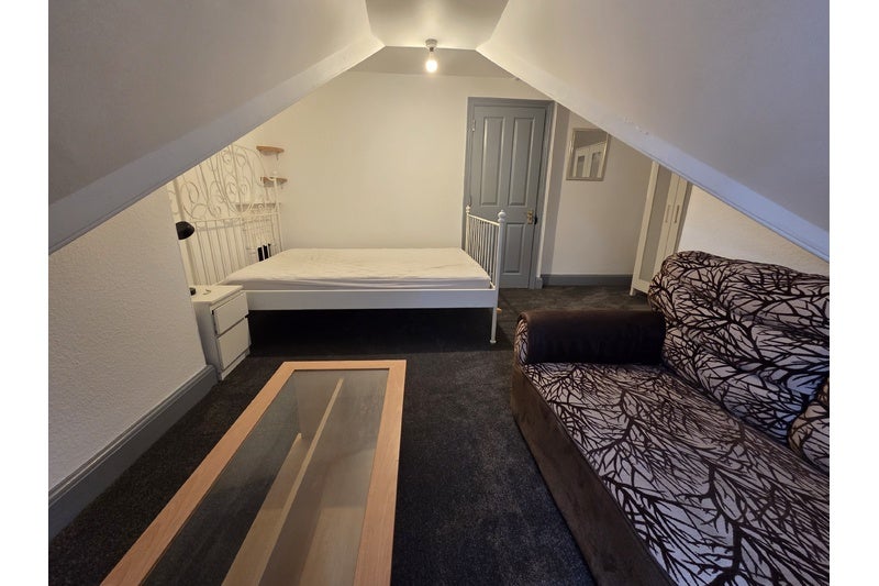 Room Wembdon Road in Bridgwater