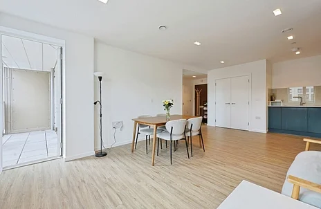 Flat Wheatstone Road in London