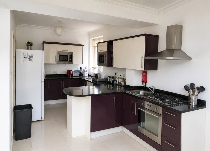 Room Egerton Road North in Manchester