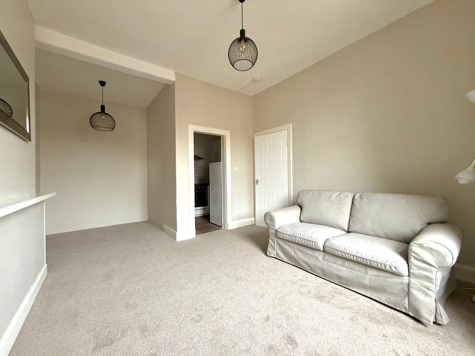 Flat Robertson Avenue in City of Edinburgh