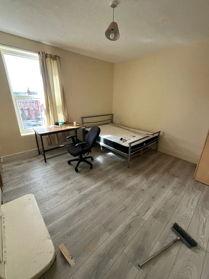 Room Hyde Park Terrace in Leeds