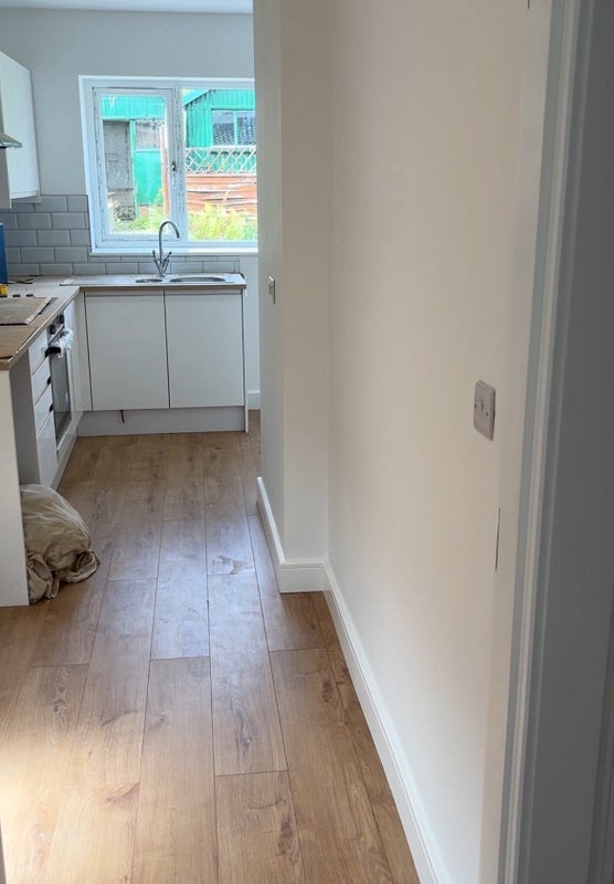 Room Wagon Lane in Metropolitan Borough of Solihull
