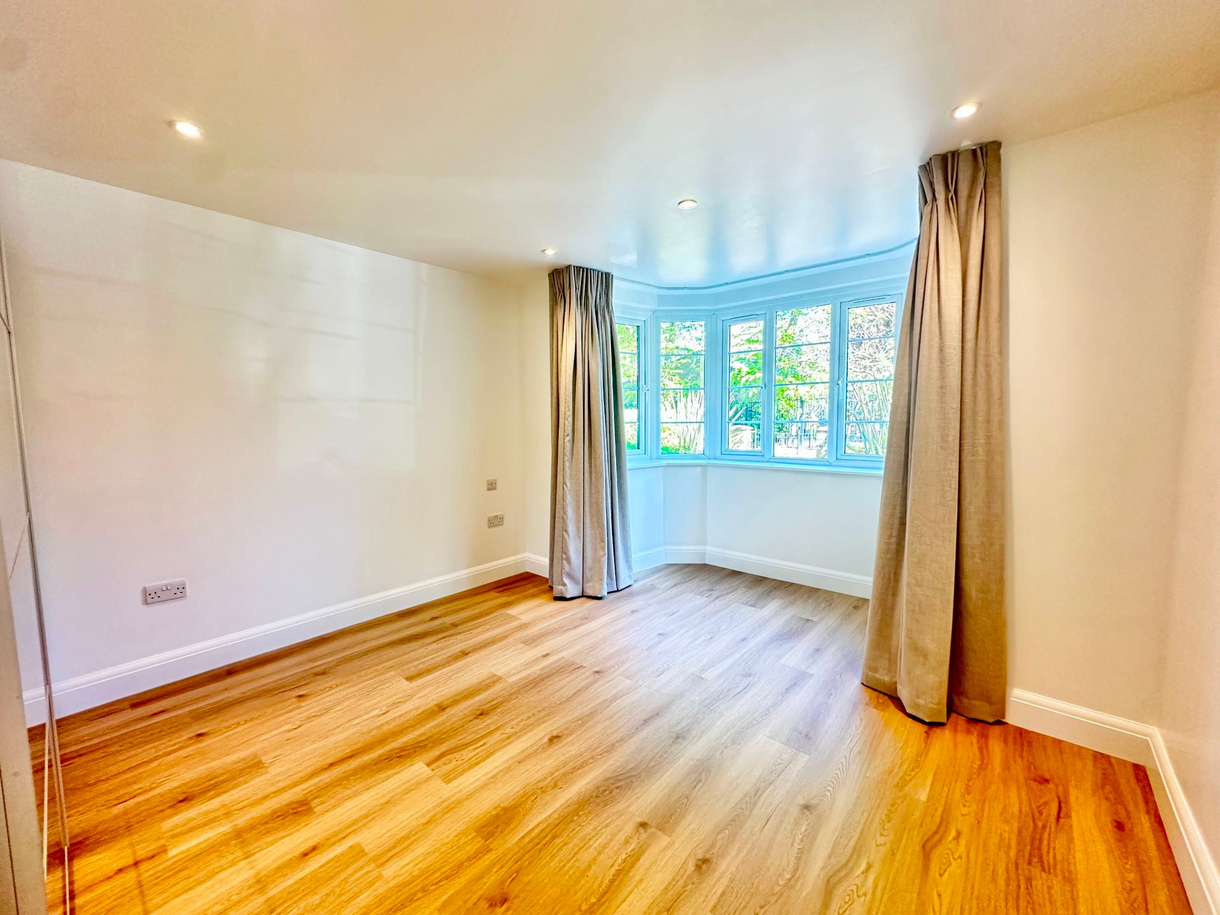 Flat Crouch End Hill in London