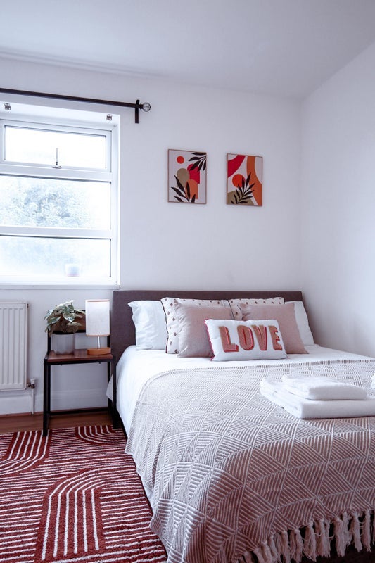 Flat Manbey Park Road in Greater London