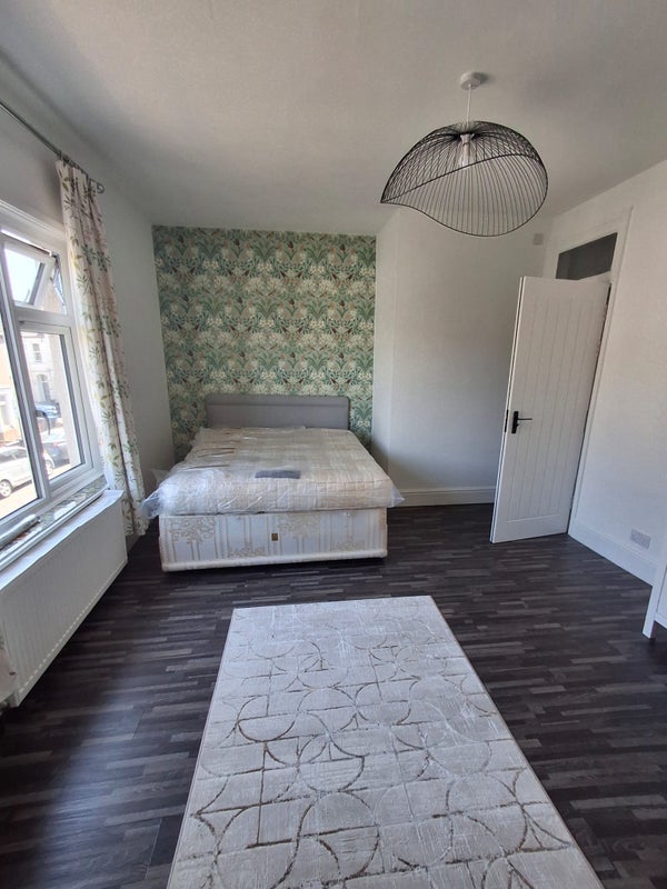 Room Charlotte Street in Rugby