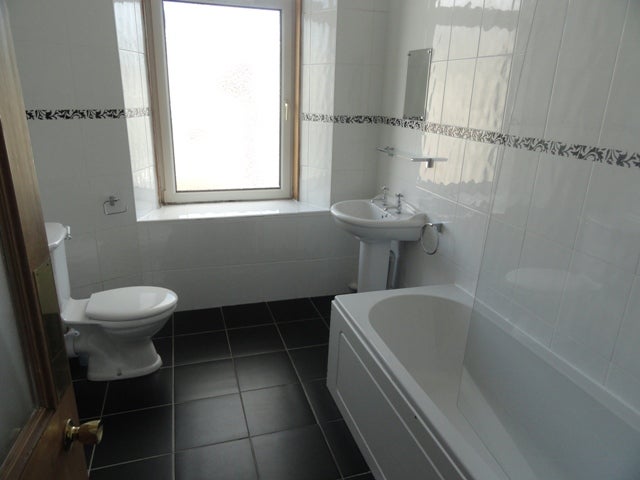 Flat Elmfield Place in Aberdeen City