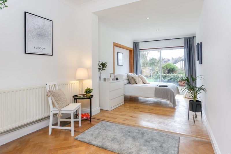 Room Denmark Hill in Greater London