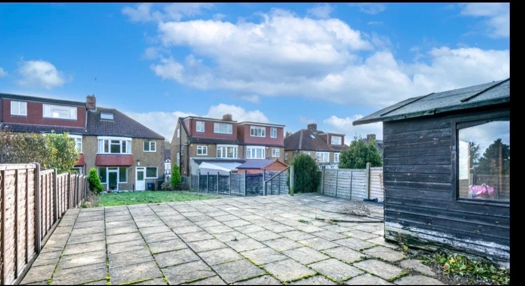 House Willow Walk in Greater London