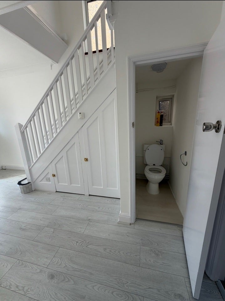 House Willow Walk in Greater London