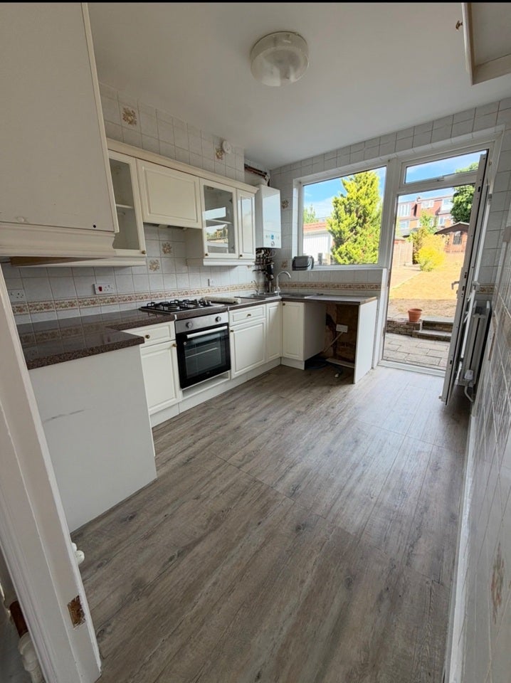 House Willow Walk in Greater London