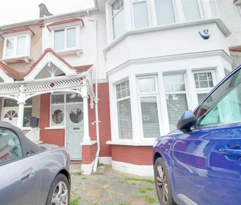 House Mornington Avenue in Greater London