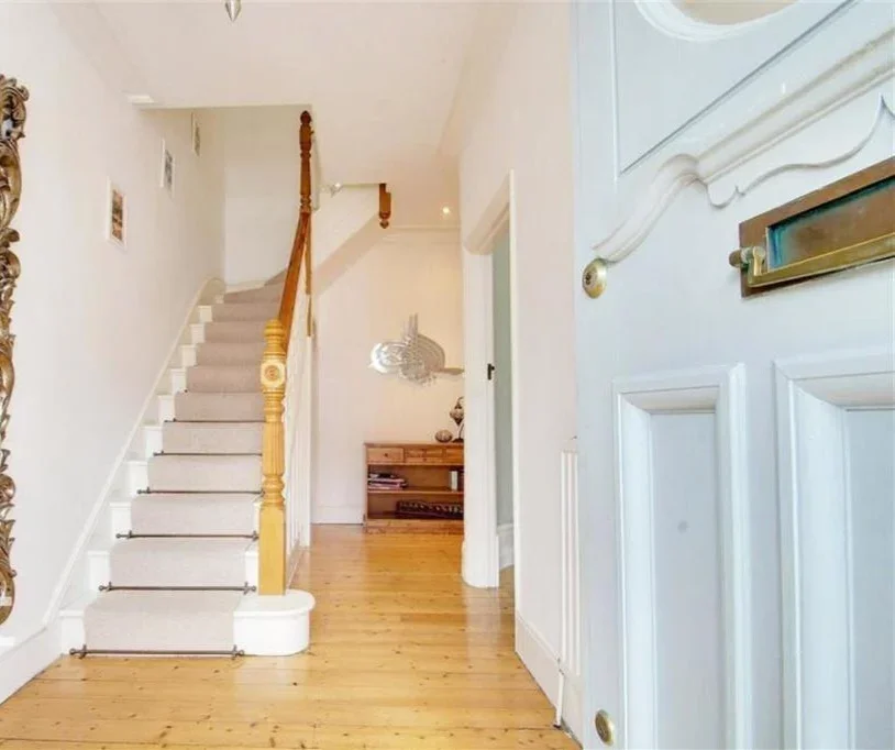 House Mornington Avenue in Greater London