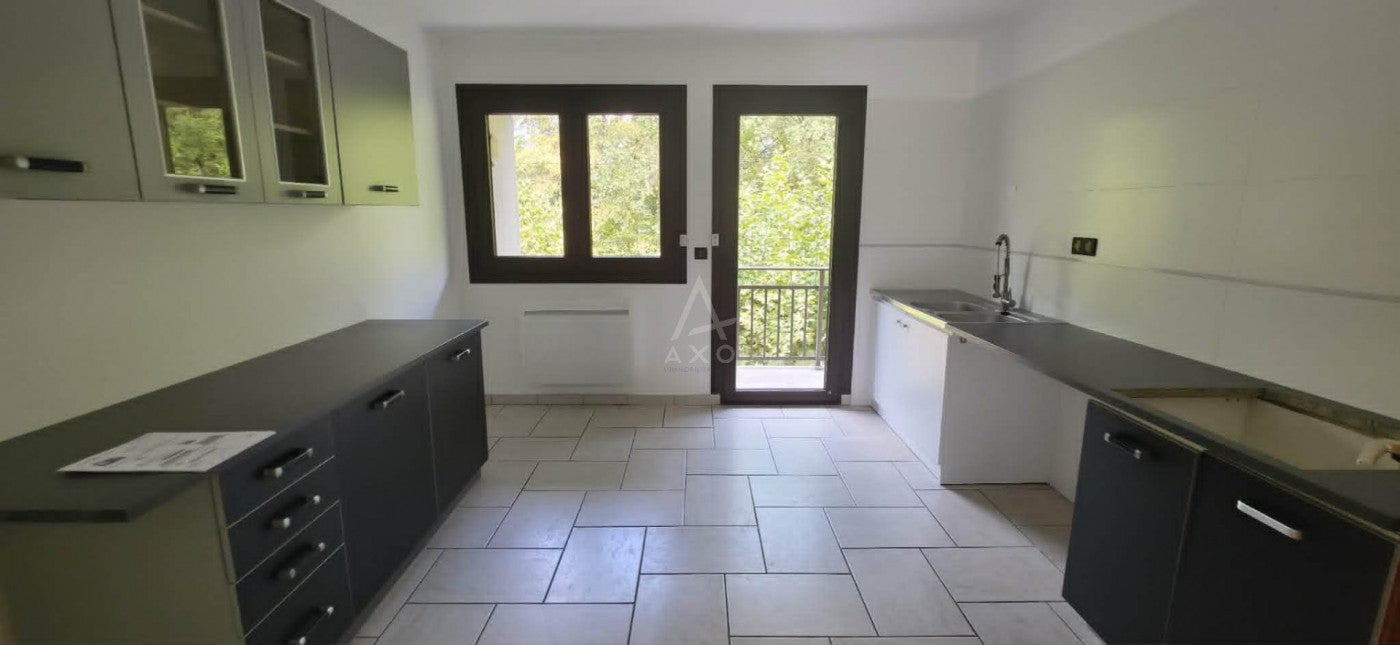 Appartement Place de la Mairie à Gilly-sur-Isère