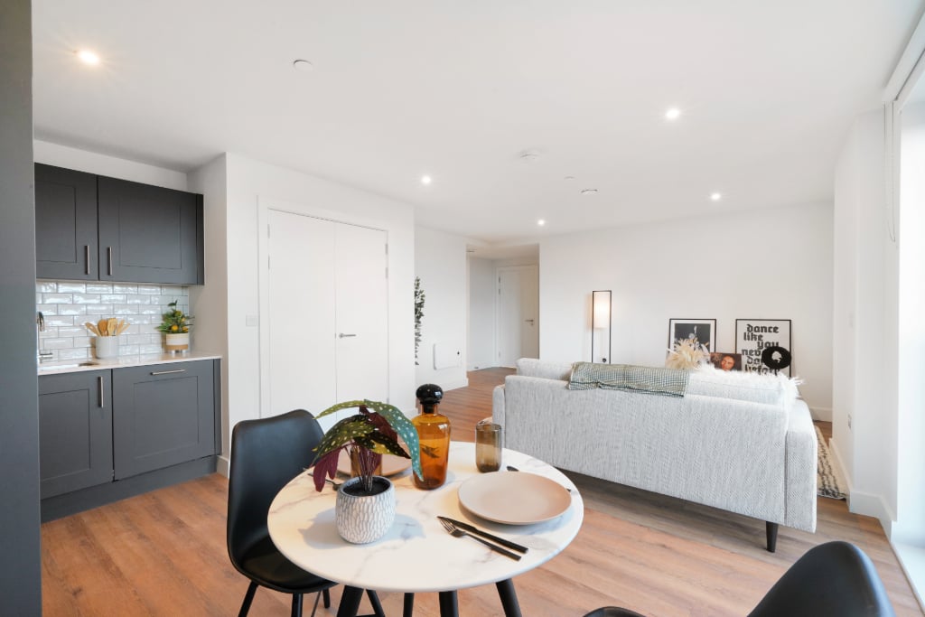 Flat Nicholsons Lane in Maidenhead