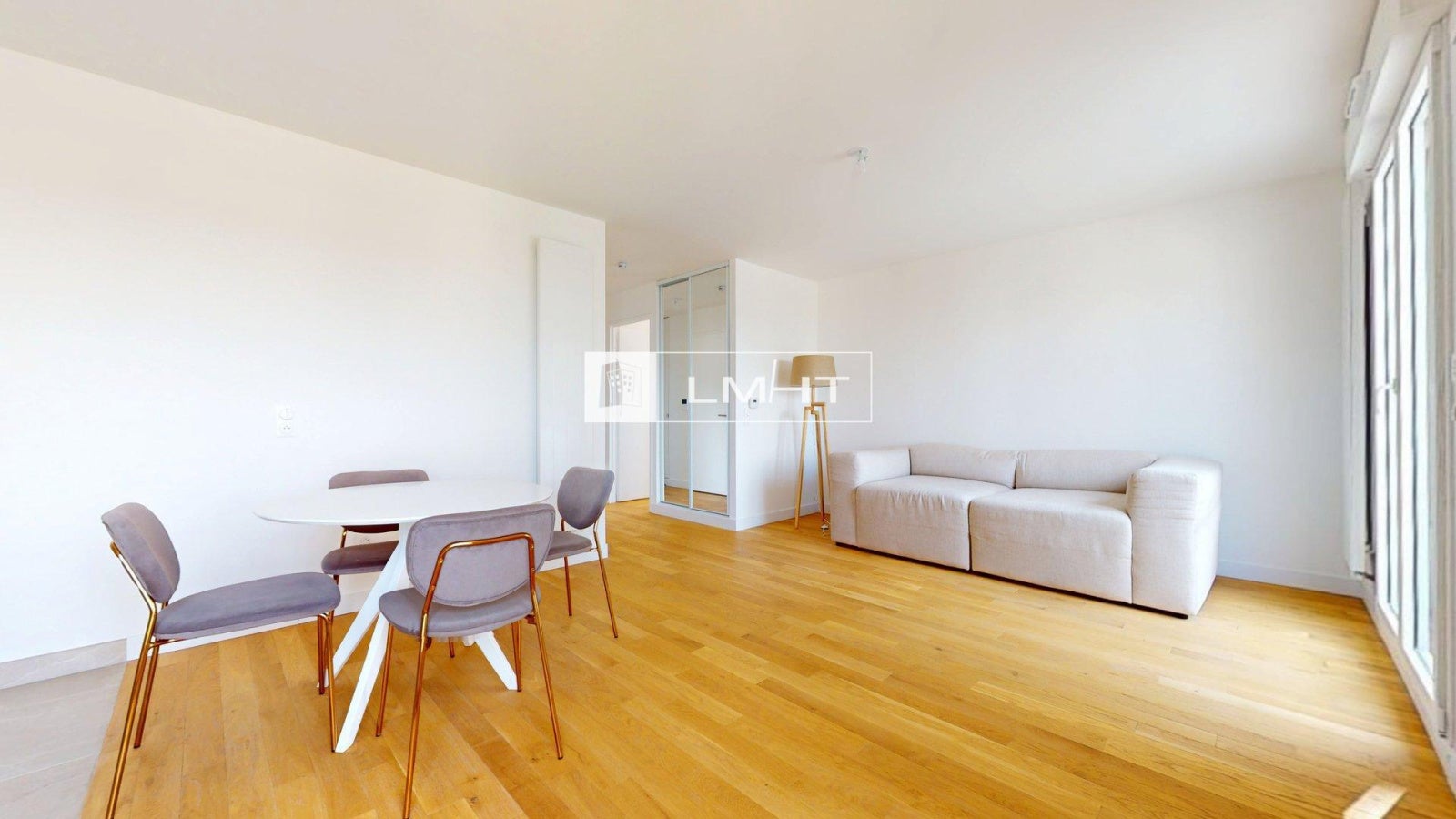 Flat Rue Aristide Briand in Issy-les-Moulineaux