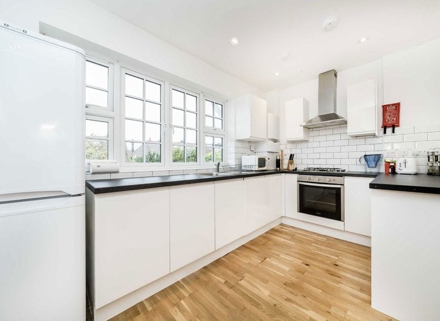 House Herbert Gardens in Greater London