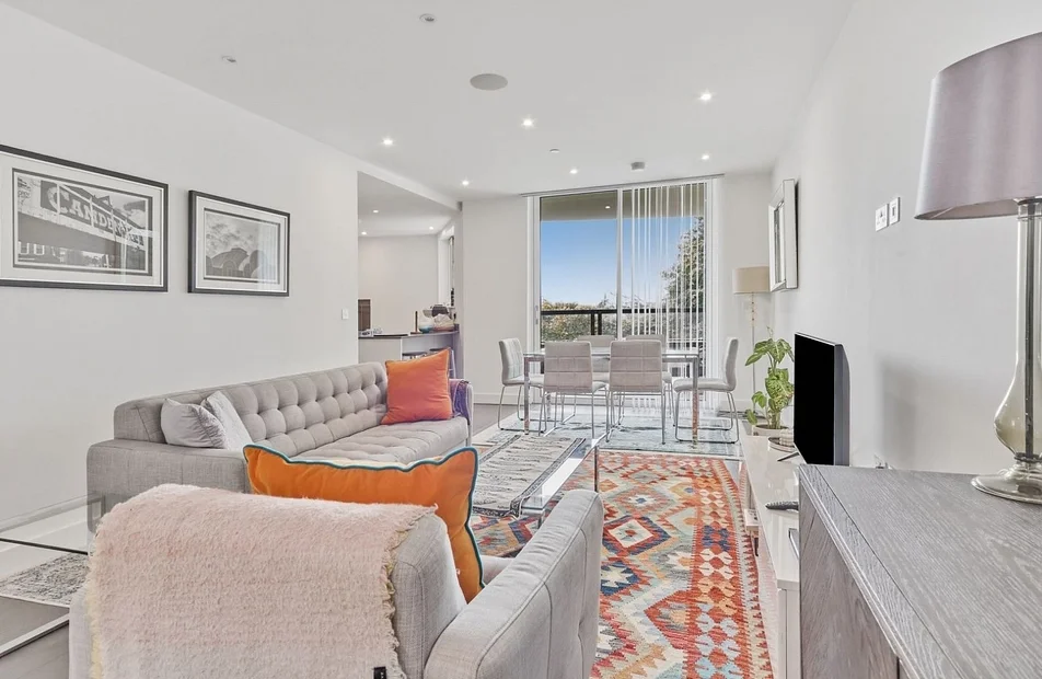 Flat New Tannery Way in Greater London