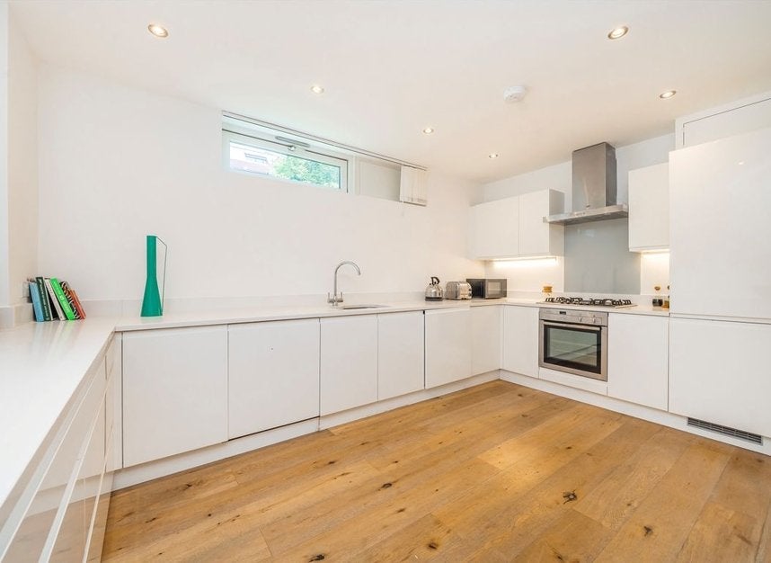 House Wedmore Street in Greater London