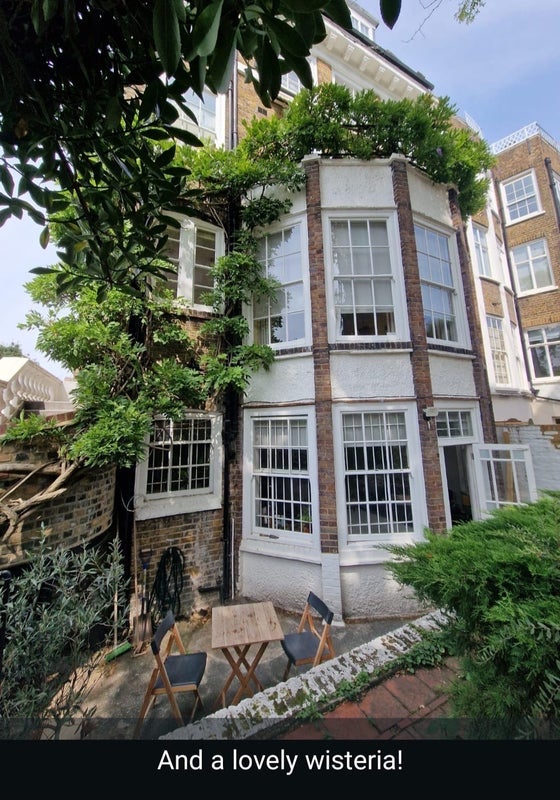 Room Cottesmore Gardens in Greater London