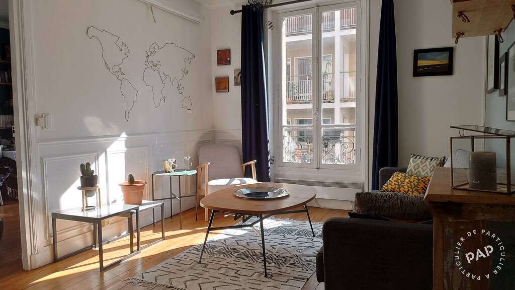 Flat Rue Antoinette Fouque in Paris