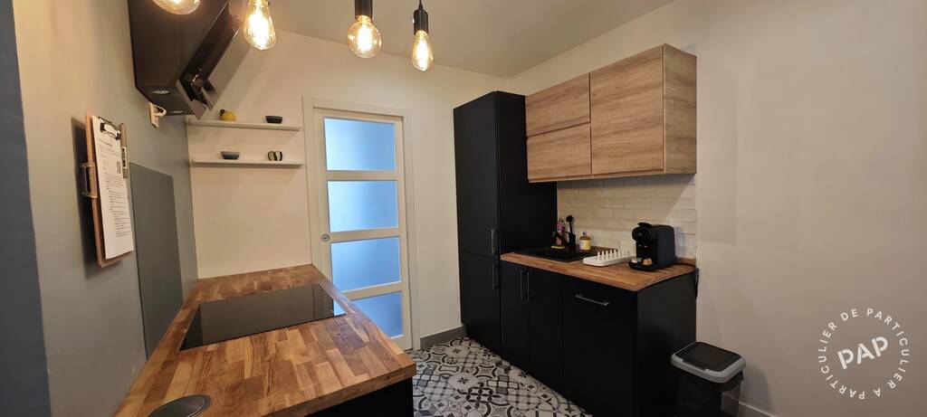 Flat Rue Antoinette Fouque in Paris