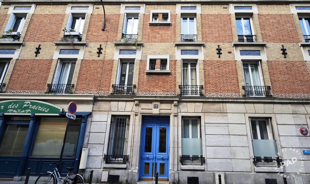 Flat Rue Antoinette Fouque in Paris