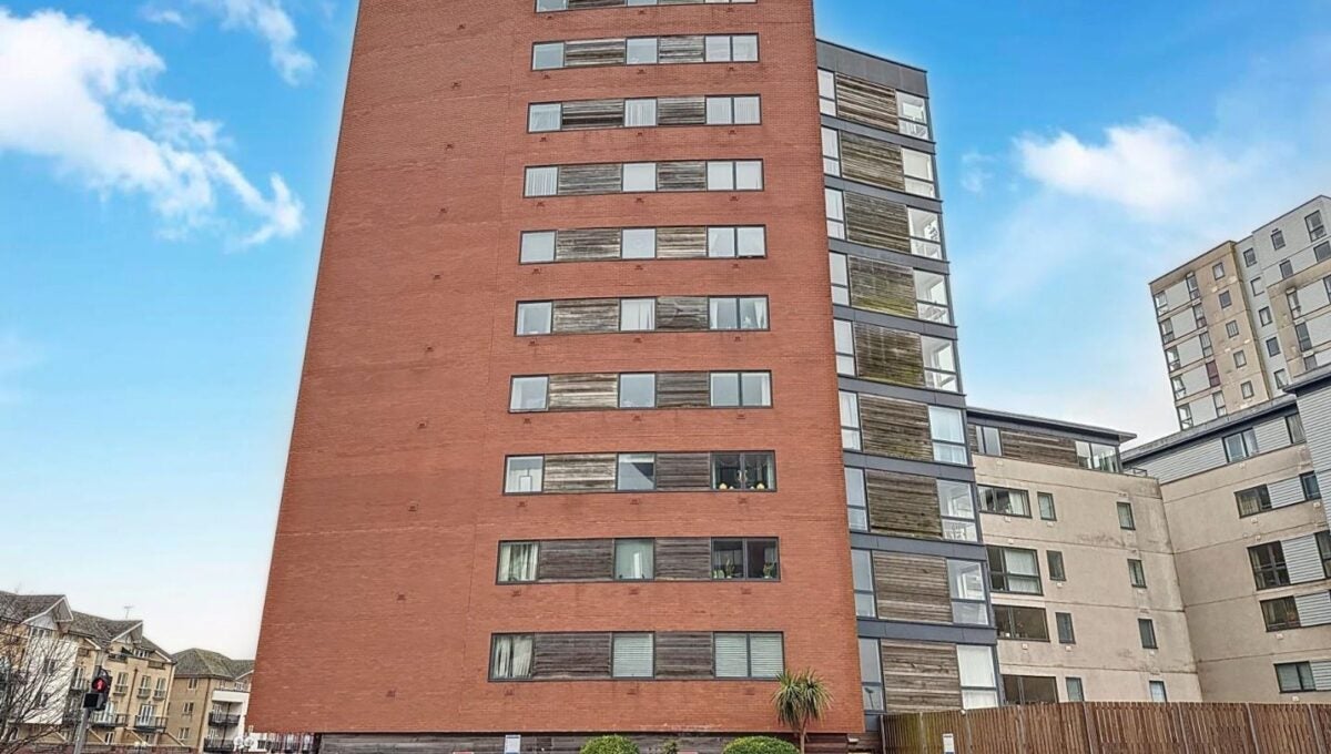 Flat Pierhead Street in Cardiff