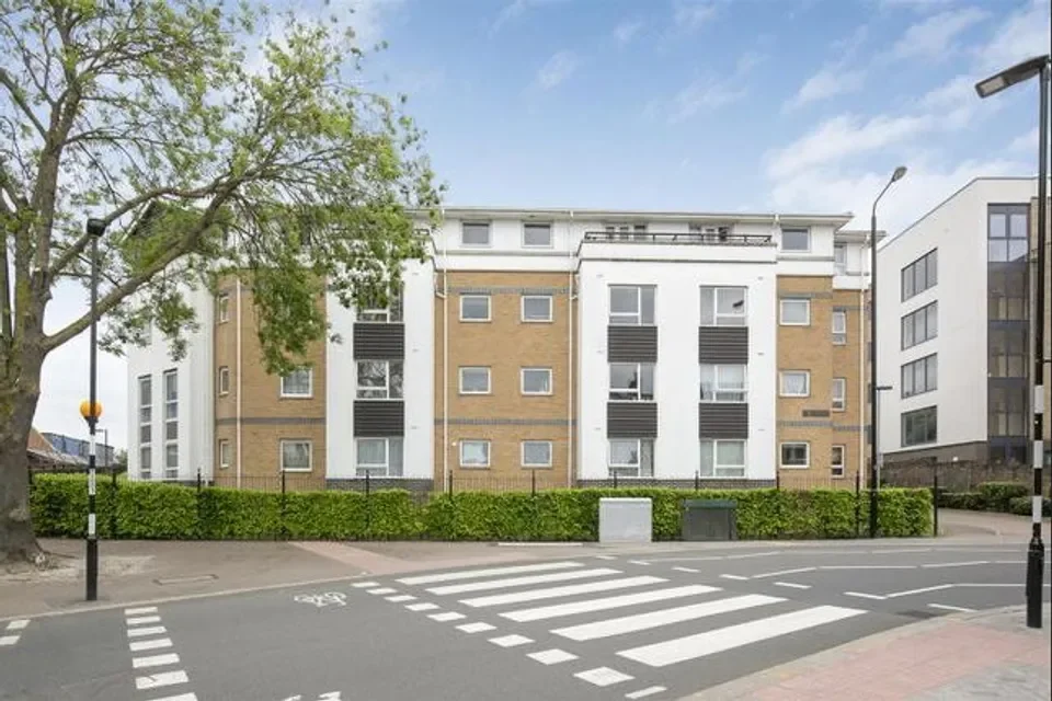 House Wood Street in Greater London