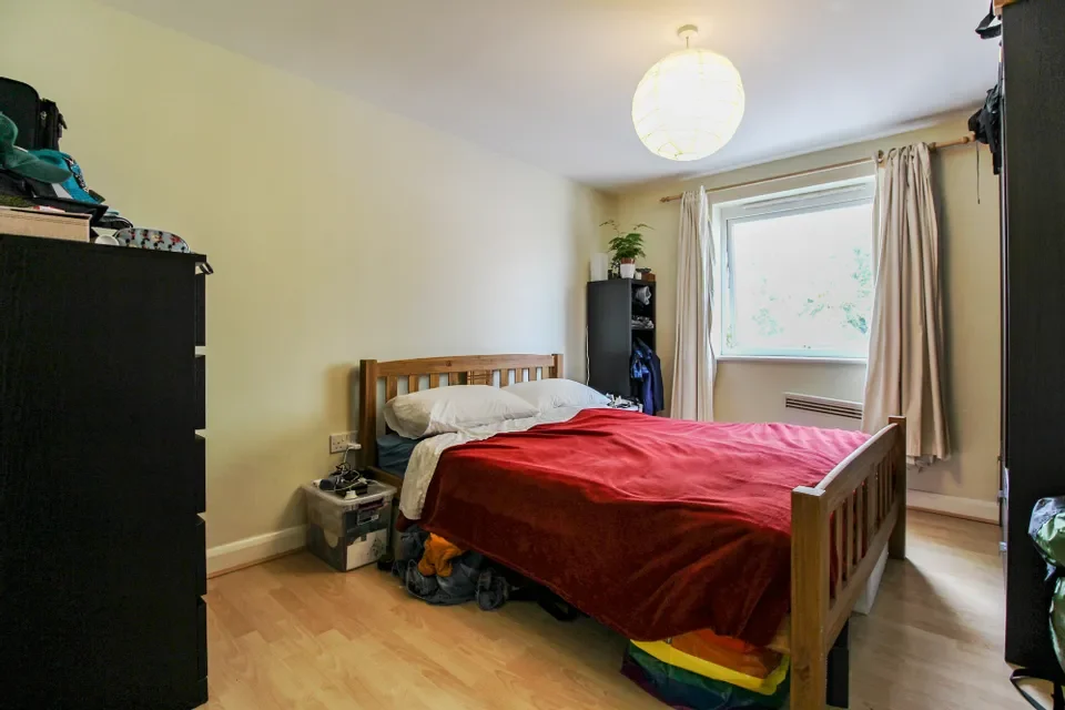 House Wood Street in Greater London