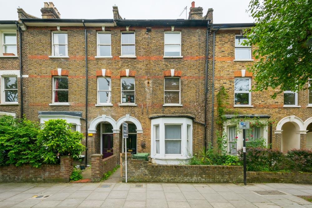 Flat Maygrove Road in Greater London