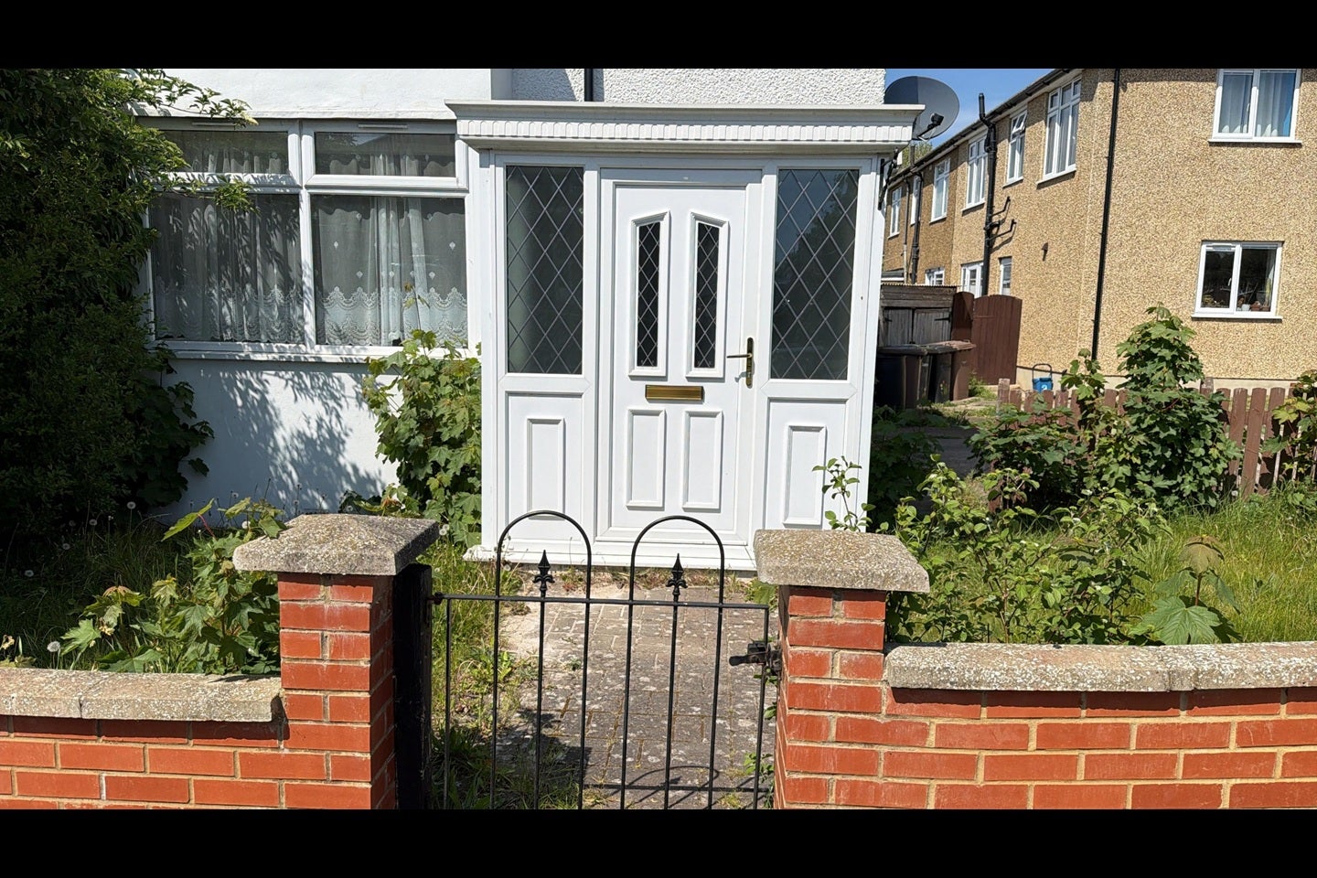House Fourth Avenue in Luton