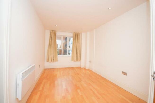 Flat Canbury Passage in Greater London