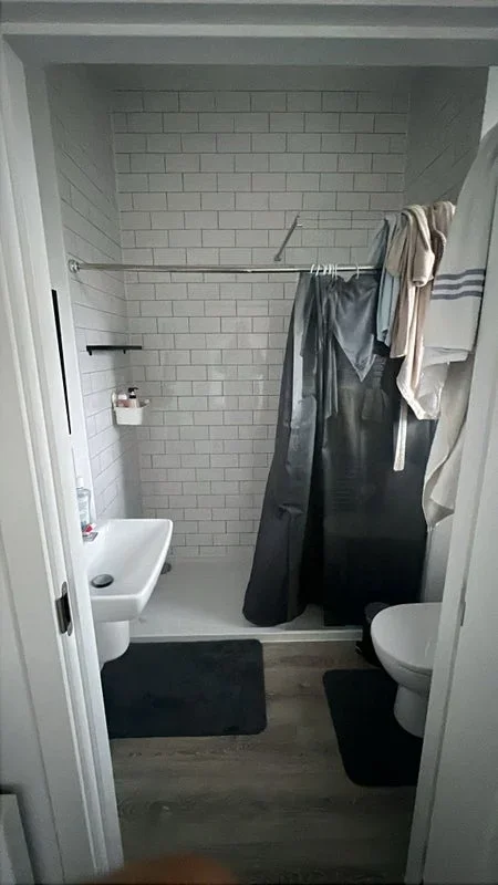 Room Conway Place in Leeds
