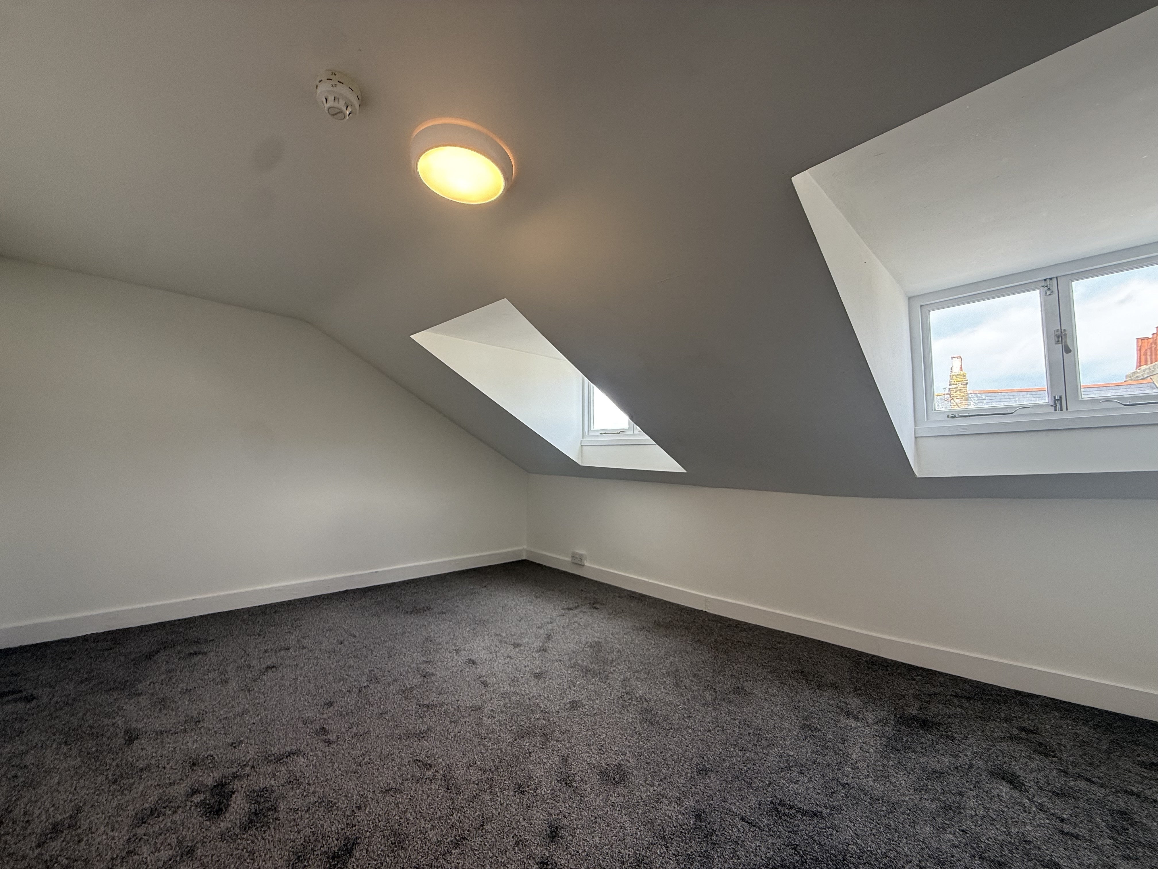 Flat Royal Road in Thanet