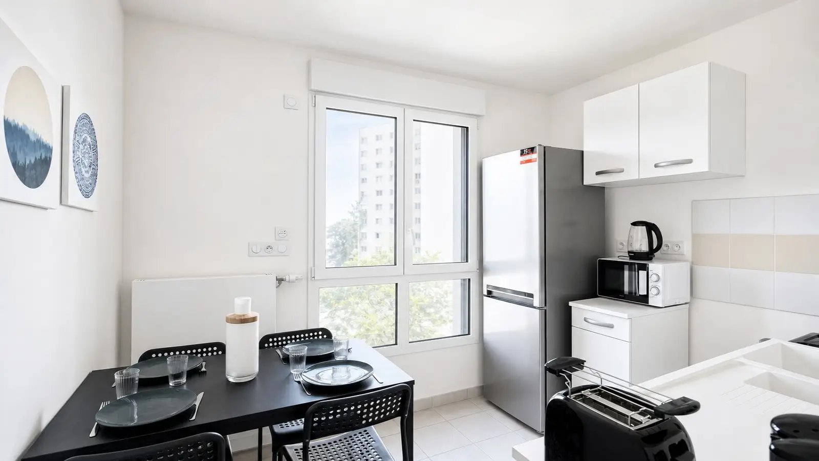 Room Boulevard Victor Hugo in Clichy
