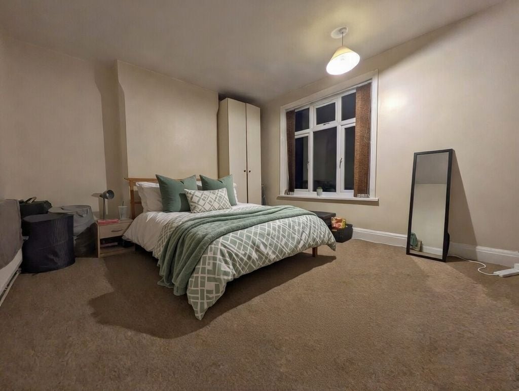 Room Harrington Drive in Nottingham