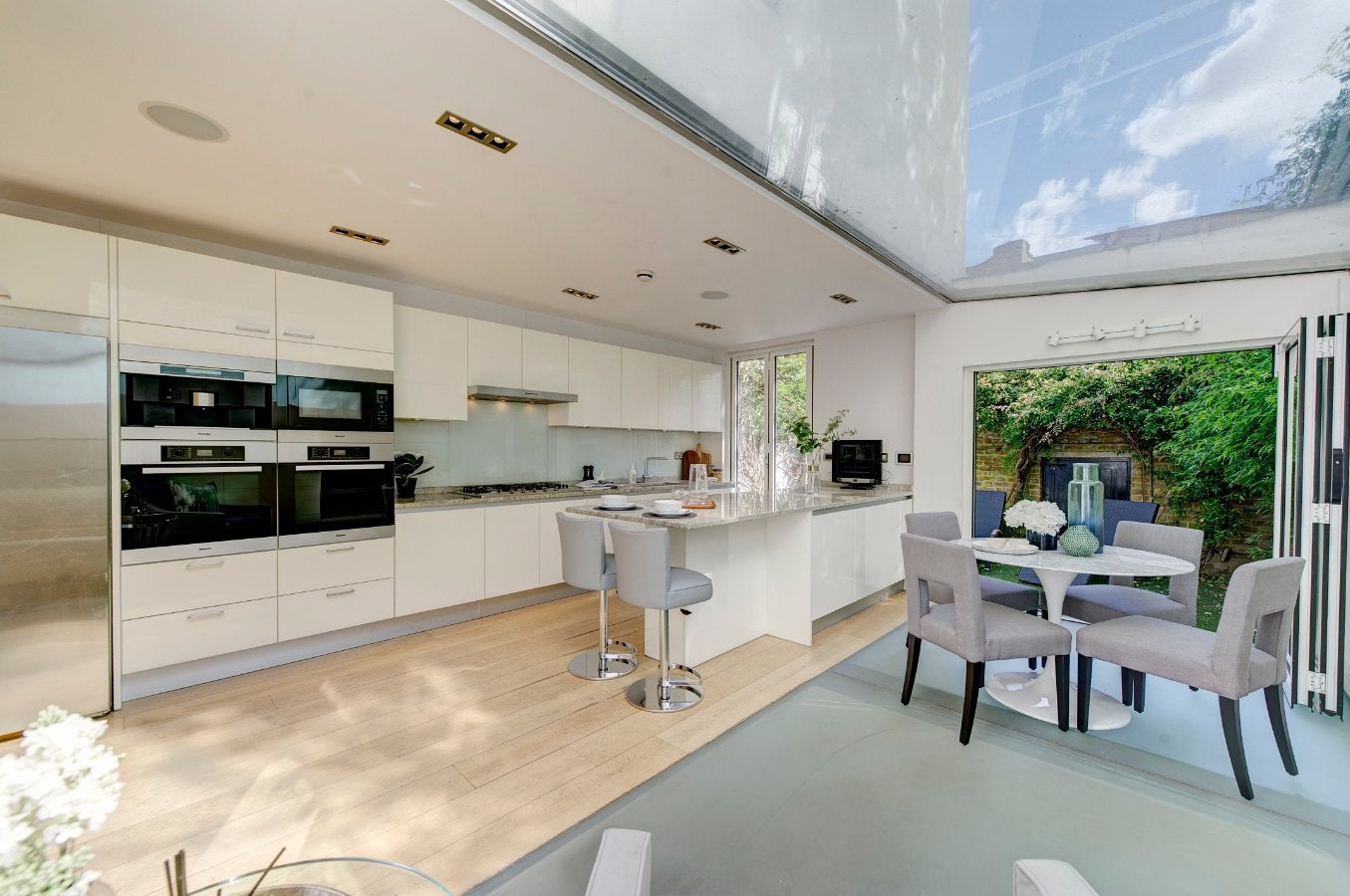 House Kent Terrace in City of Westminster