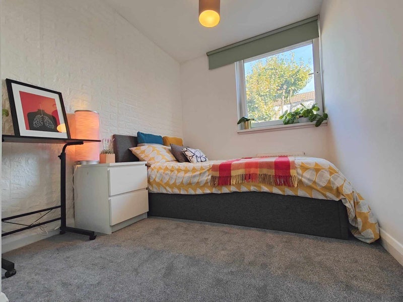 Flat Redcastle Close in Greater London