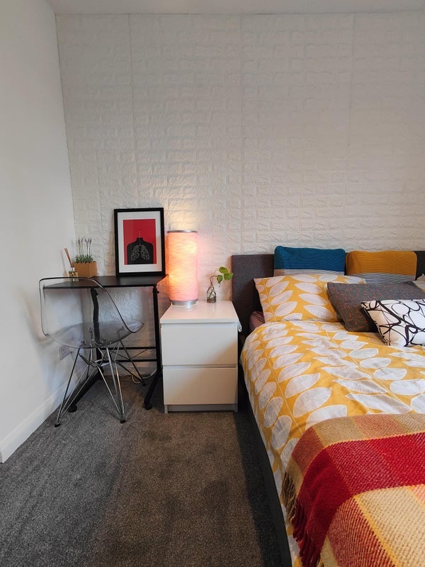 Flat Redcastle Close in Greater London
