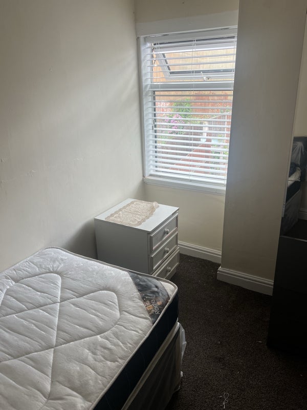 Room Parkes Street in Sandwell