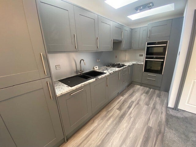 Flat Saint John's Terrace in Derby