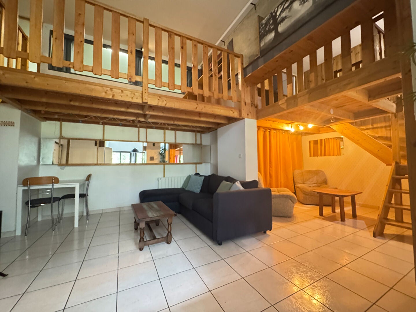 Appartement Rue du Bourg l'Évesque à Rennes