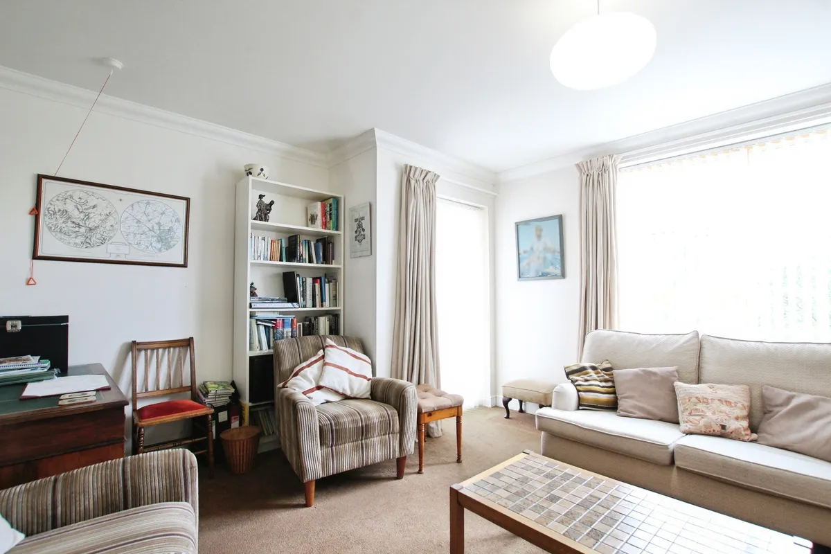 Flat Wellbrook Way in Cambridge
